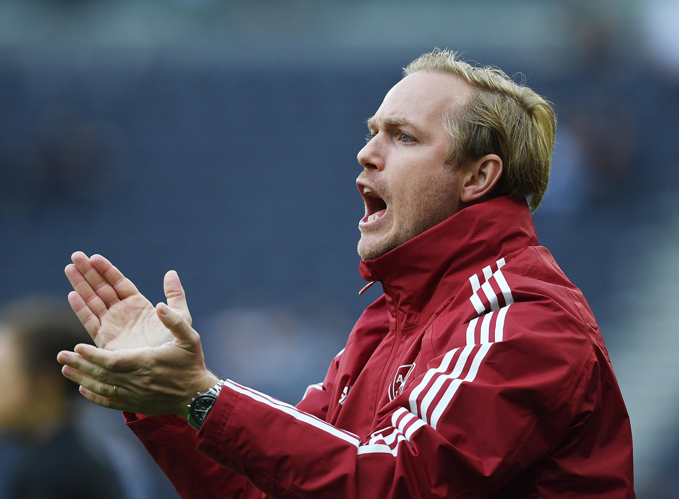 Karsa遭遇三连败，阿森纳教练面临压力！(阿森纳名宿教练)-爱游戏娱乐