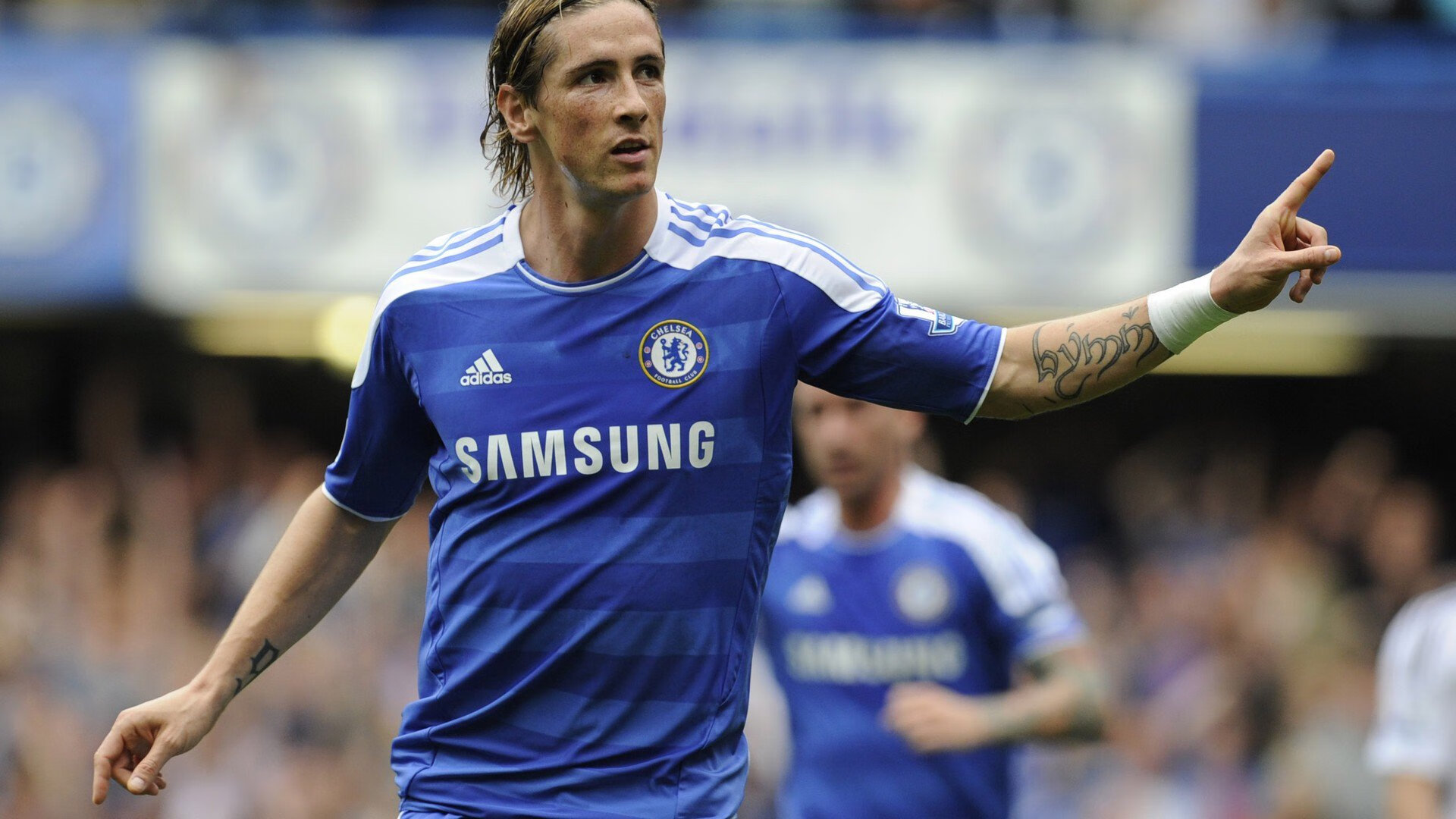 张本智和赛点兑现，巴黎圣日耳曼淘汰巴塞罗那晋级四强，主帅激动落泪-爱游戏在线登录